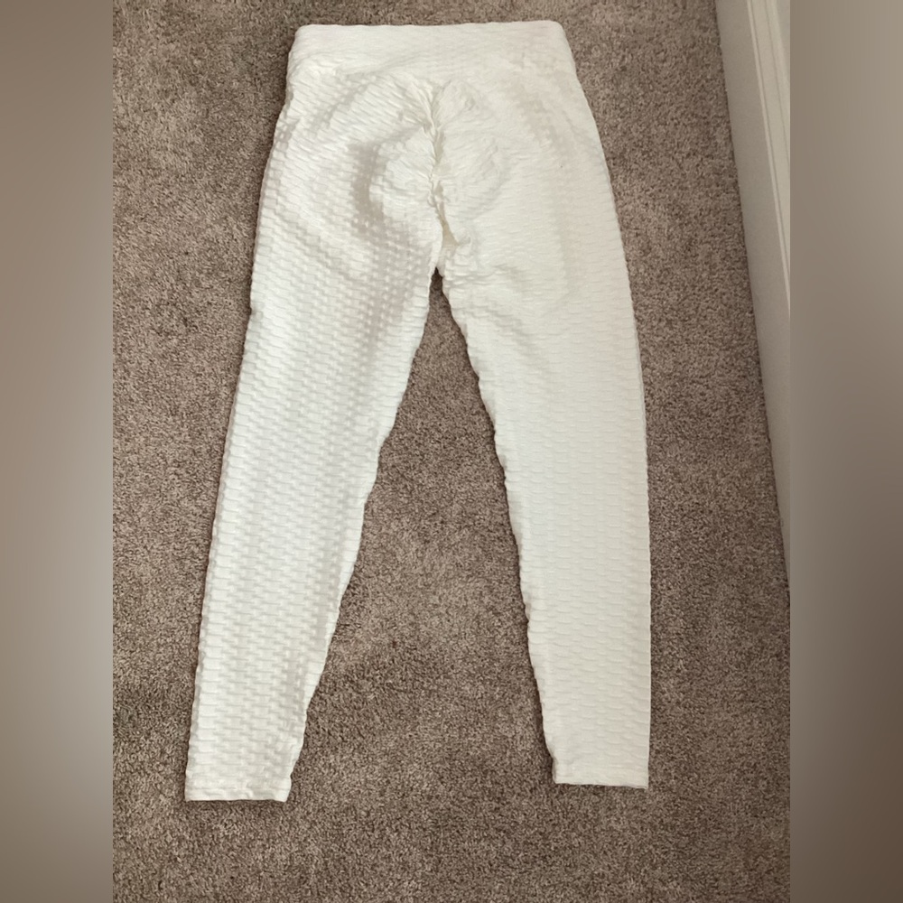 White Textured High-Waist Butt Lifting Leggings